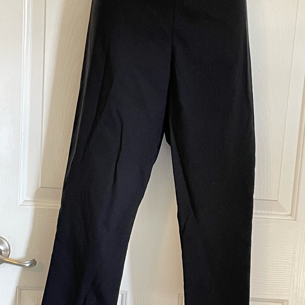 Cigarette pants,  60’ rock a Billy look 🖤